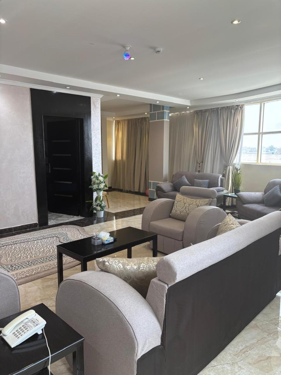 Al Lord Hotel Abu Qa'ar Dış mekan fotoğraf